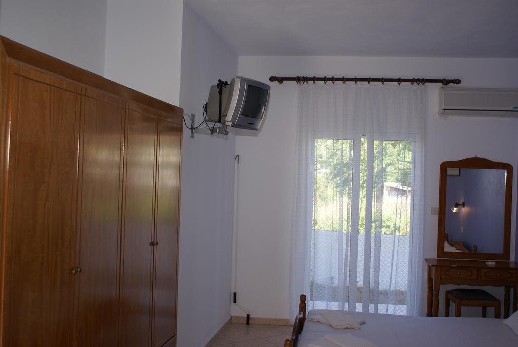 Andrianna Apartments Ammoudia Room photo