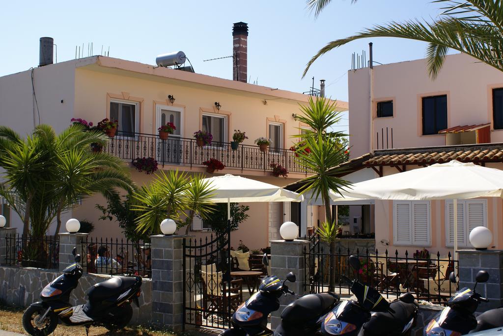 Andrianna Apartments Ammoudia Exterior photo